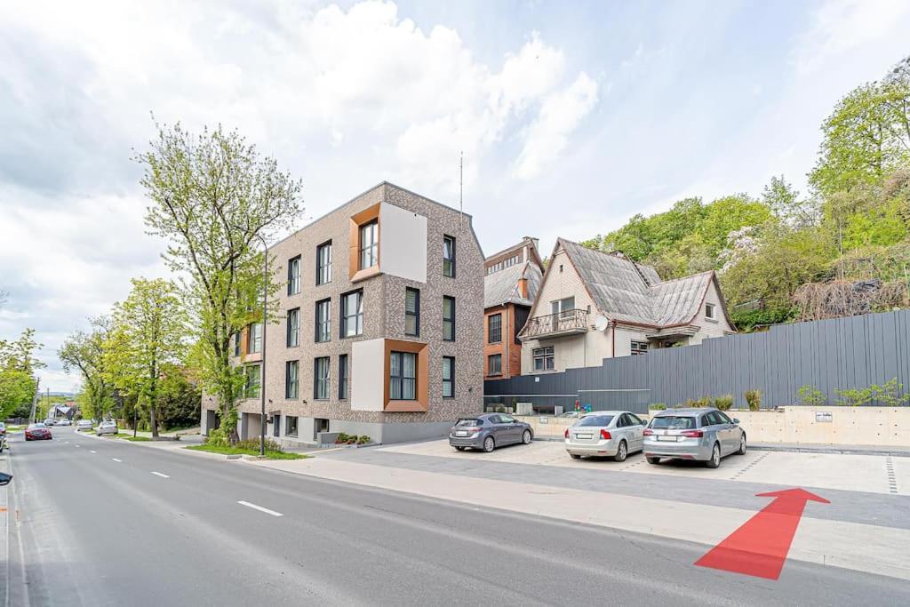 Sky Apartment With Free Parking And Balcony & Ac Kaunas Extérieur photo