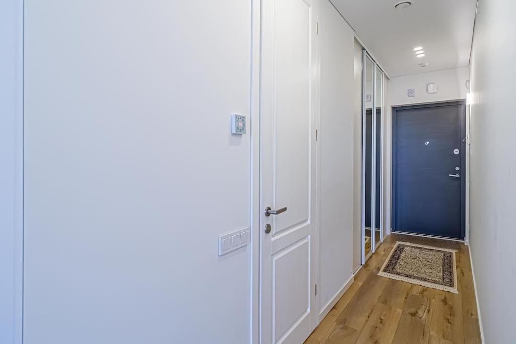 Sky Apartment With Free Parking And Balcony & Ac Kaunas Extérieur photo