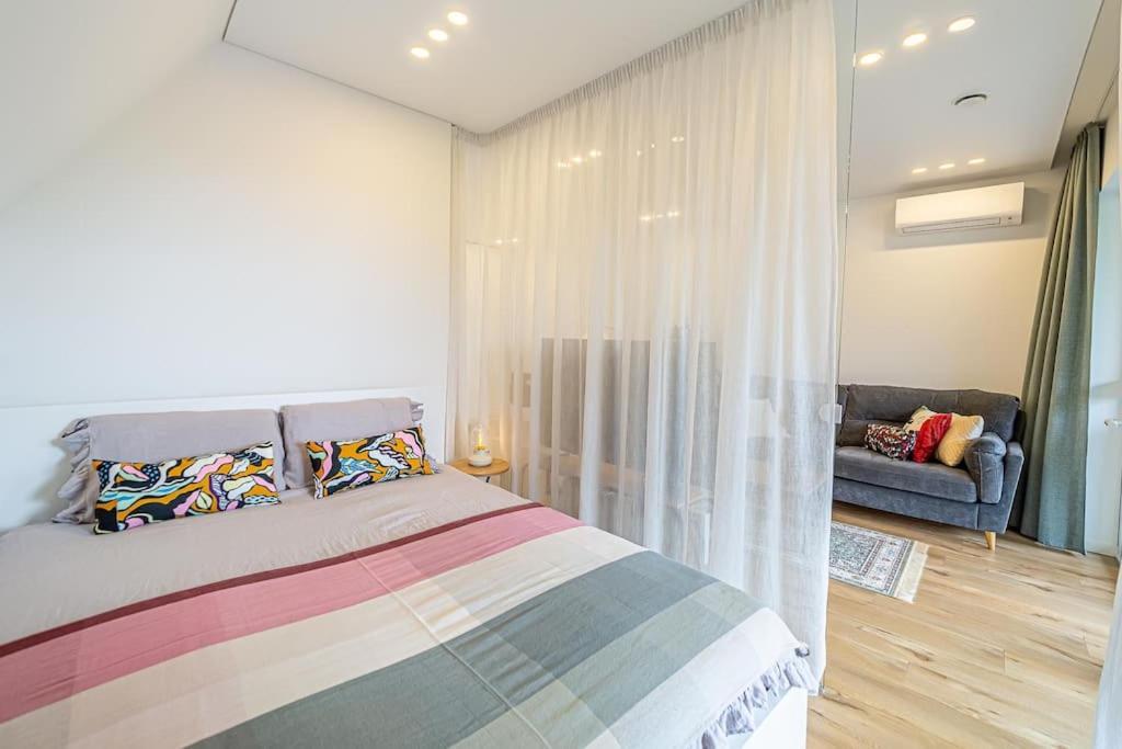 Sky Apartment With Free Parking And Balcony & Ac Kaunas Extérieur photo