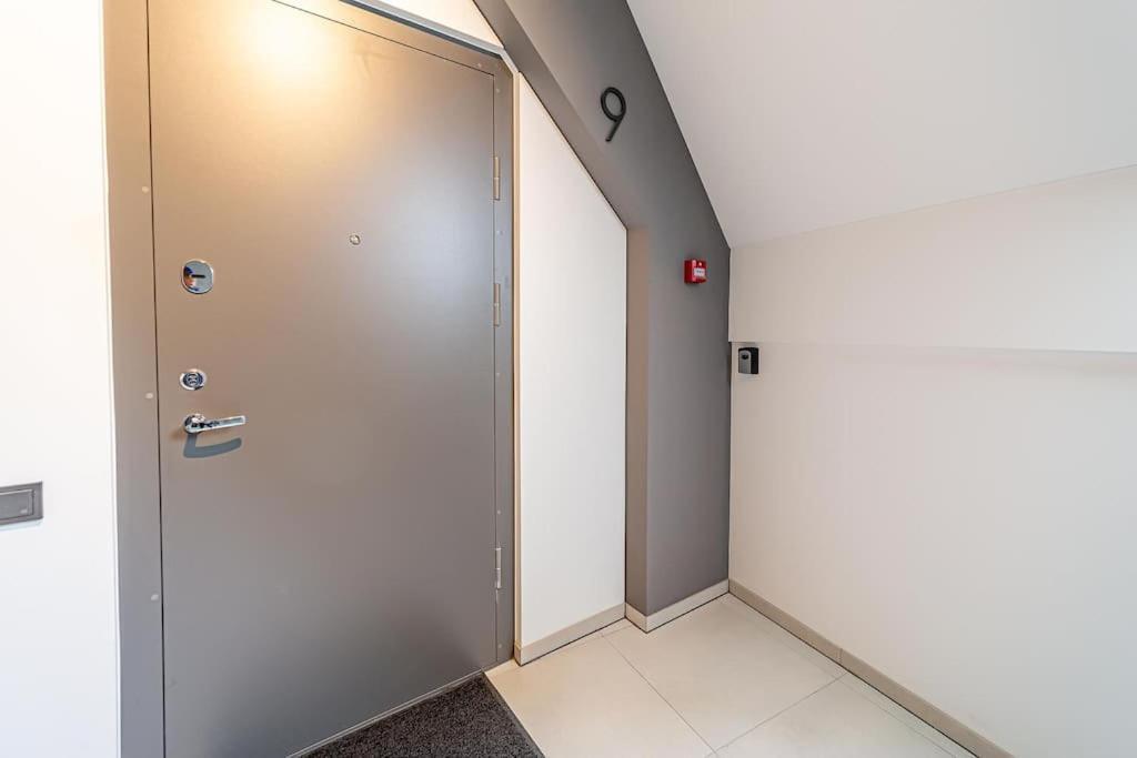 Sky Apartment With Free Parking And Balcony & Ac Kaunas Extérieur photo